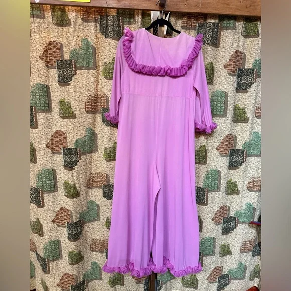 Vintage 1960s RARE Pink Ruffled Loungewear Jumpsuit - Picture 7 of 12